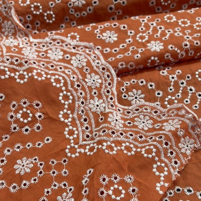 Pizzo Sangallo ricami in rilievo Diffusione Tessuti Pizzo Sangallo ricami