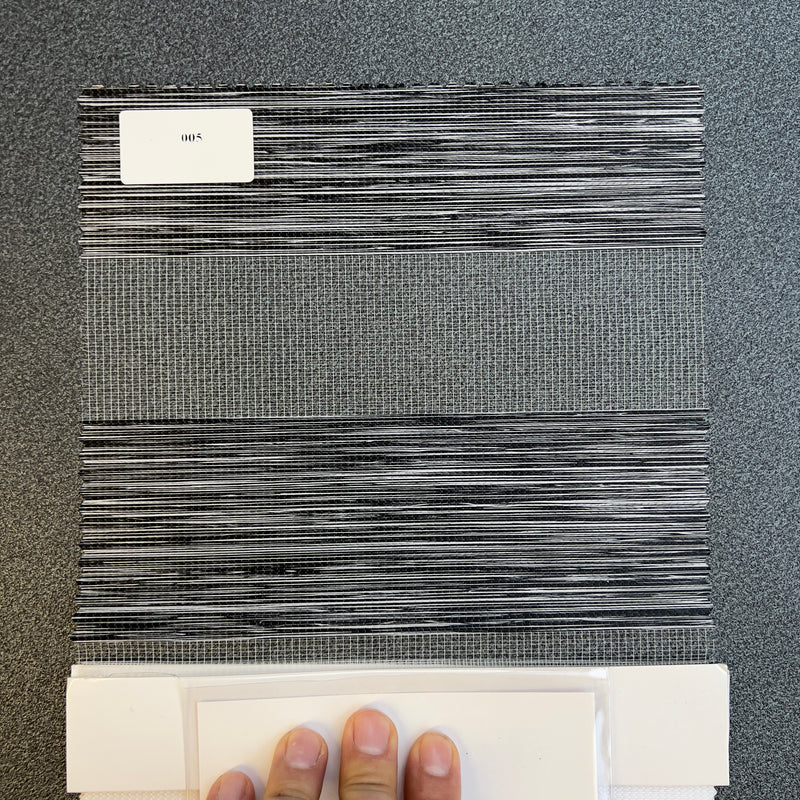 Tenda a Rullo Vedo Non Vedo (Fascia 7 cm) cassetto nero