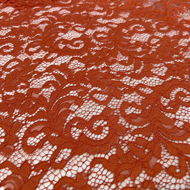 Pizzo Chantilly smerlato foliage Diffusione Tessuti Pizzo Chantilly smerlato foliage