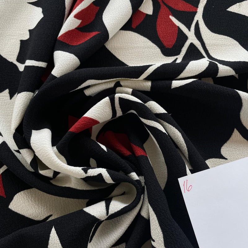 Crepe di Poliestere Fantasia Fiori Diffusione Tessuti Crepe di Poliestere Fantasia Fiori