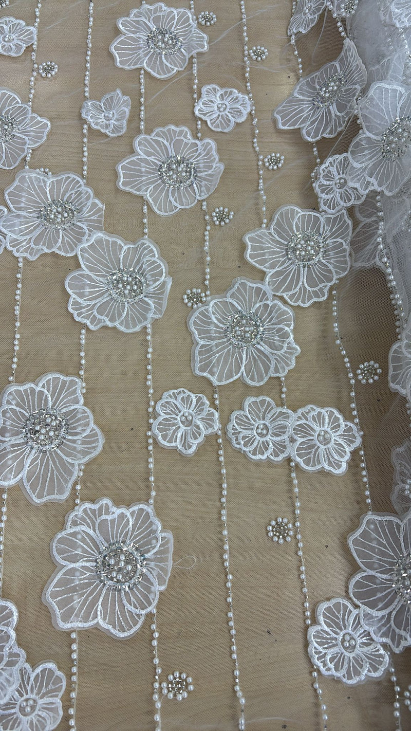 Tulle con Fiori di Ciliegio Ricamato con Perline e Paillettes