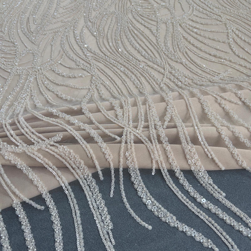 Pizzo Alta Moda perline e paillettes su tulle champagne - Diffusione Tessuti